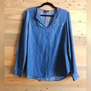 Jones New York Denim Top Size M